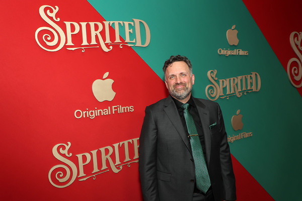 Photos: Will Ferrell, Patrick Page & More SPIRITED Stars Hit the Red Carpet 