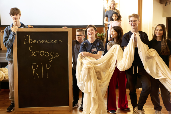 Photos: Go Inside Rehearsals for A CHRISTMAS CAROL at Rose Theatre Image