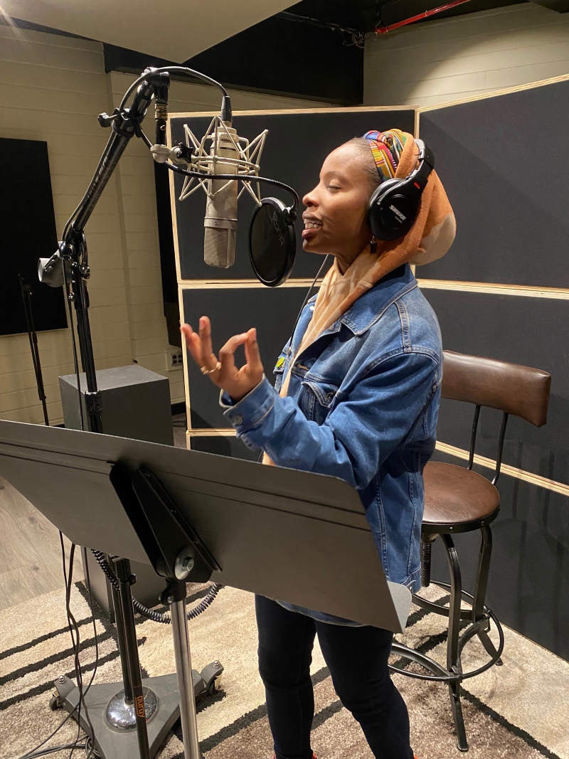 Photo Exclusive: The Cast of THE LION KING Sings 'Carols For a Cure' Image