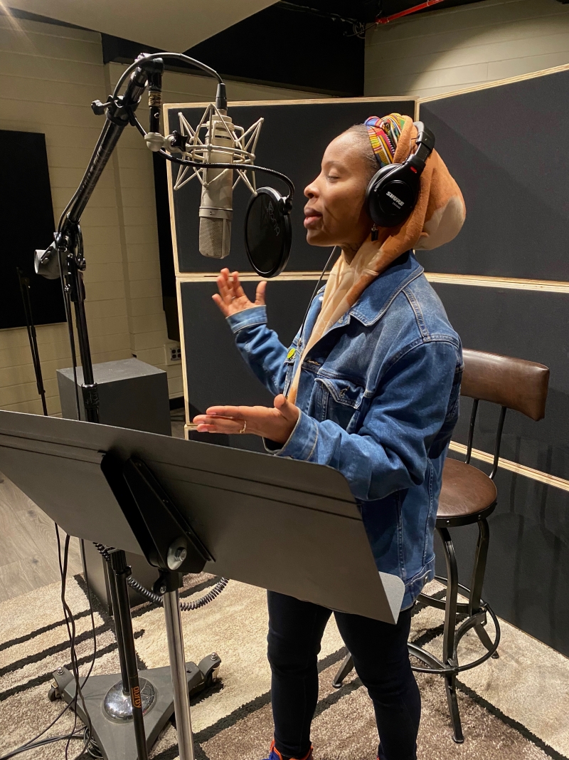 Photo Exclusive: The Cast of THE LION KING Sings 'Carols For a Cure' Image