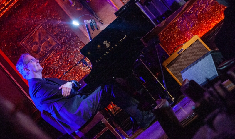 Review: Karen Mason Astounds 54 Below Audience With 30... AND COUNTING Image