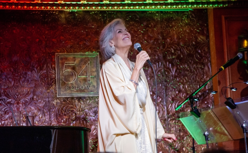 Review: Karen Mason Astounds 54 Below Audience With 30... AND COUNTING Image