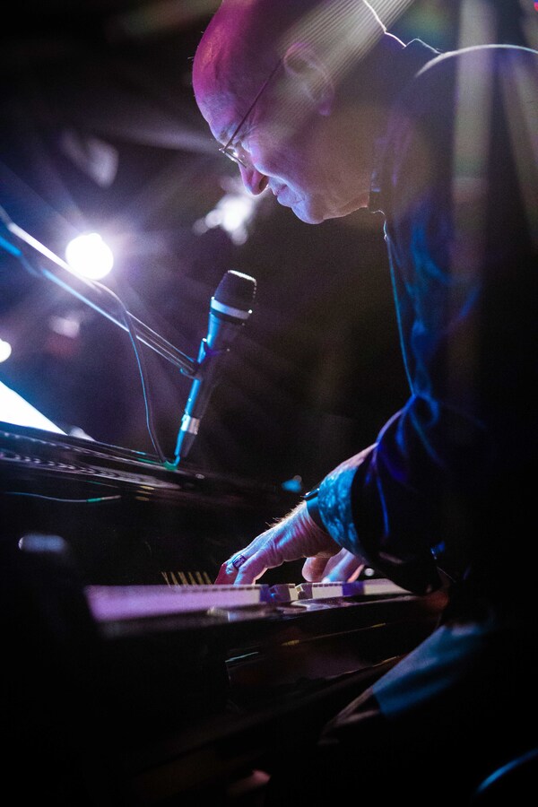 Photos: THE LINEUP WITH SUSIE MOSHER From November 1st in a Matt Baker Photo Essay Image