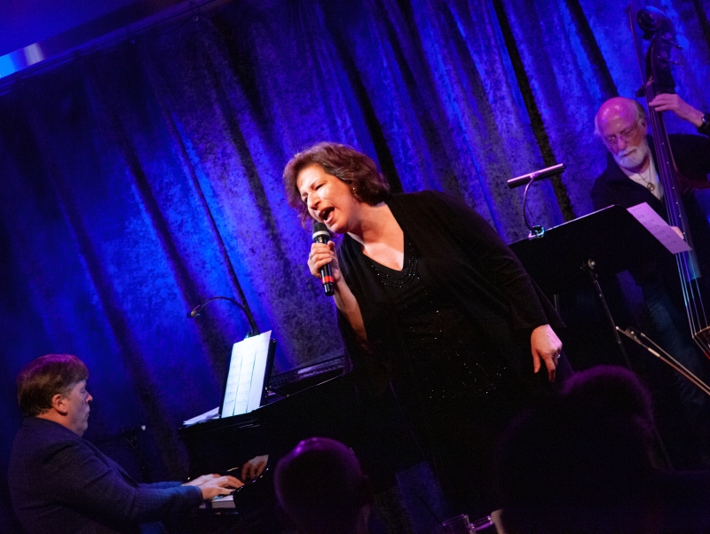 Review: THE LINEUP WITH SUSIE MOSHER at Birdland Theater Retains Its Sparkle After Four Years  Image