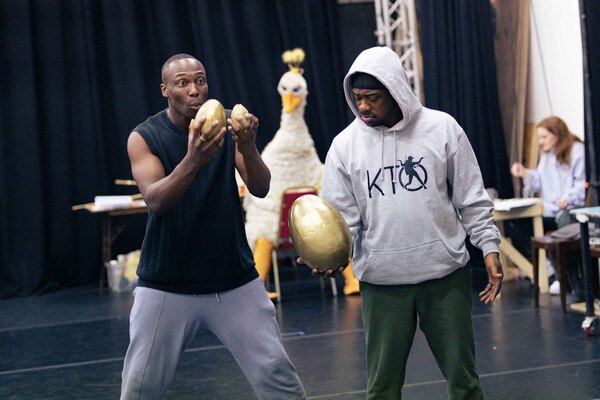Photos: In Rehearsal For Hackney Empire's Christmas Pantomime MOTHER GOOSE Image
