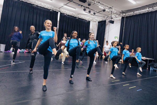 Photos: In Rehearsal For Hackney Empire's Christmas Pantomime MOTHER GOOSE 