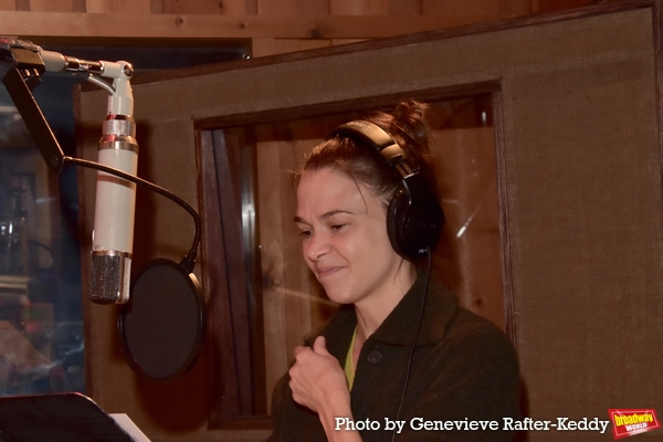 Photo Exclusive: The Cast of THE MUSIC MAN Sings 'Carols For A Cure' Image