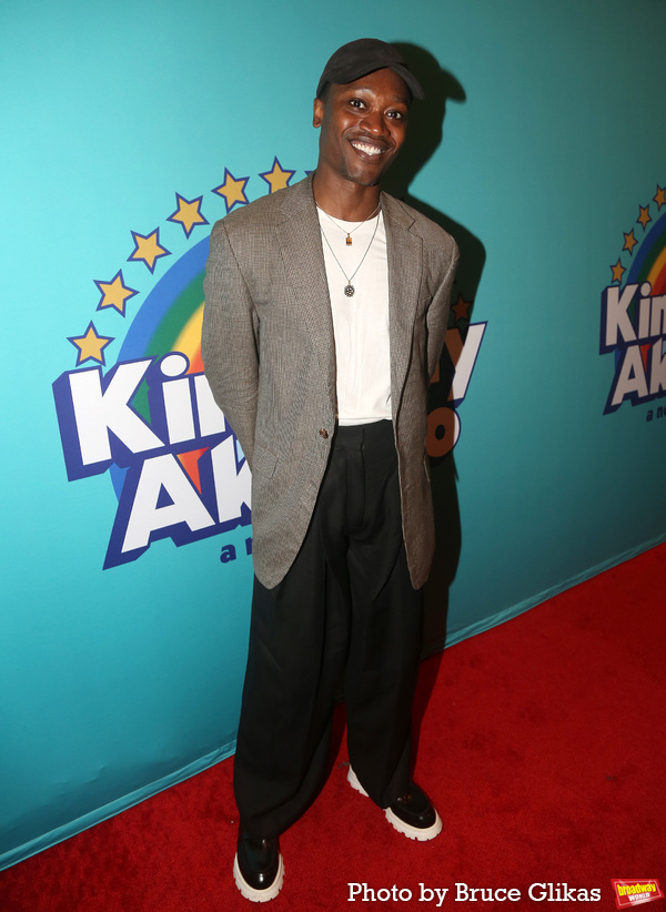 Photos: The Stars Walk the Red Carpet at Opening Night of KIMBERLY AKIMBO Image