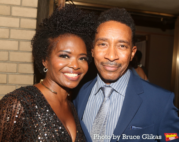 Photos: The Stars Walk the Red Carpet at Opening Night of KIMBERLY AKIMBO Image