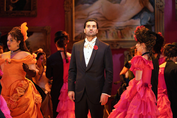 Photos: First Look at San Francisco Opera's LA TRAVIATA Image