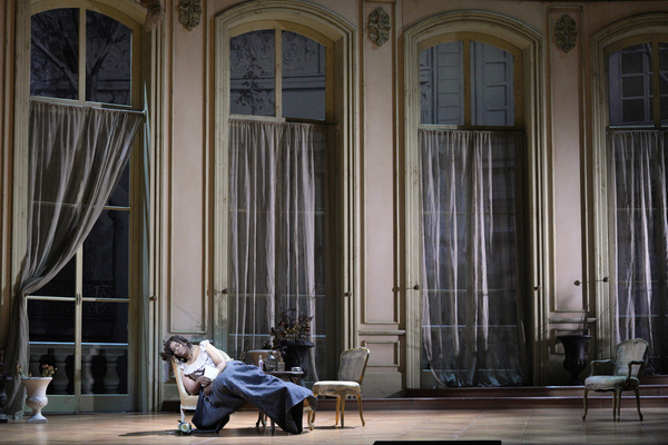 Photos: First Look at San Francisco Opera's LA TRAVIATA Image