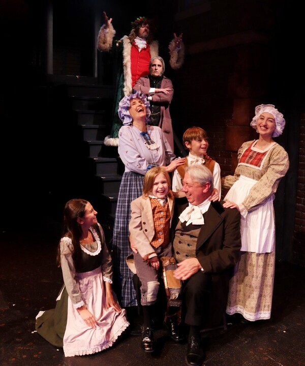 Photos: First Look at Theatre Three's A CHRISTMAS CAROL Image