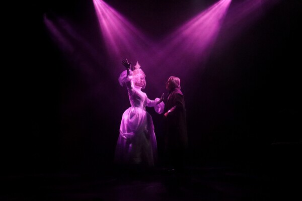 Photos: First Look at Theatre Three's A CHRISTMAS CAROL Image