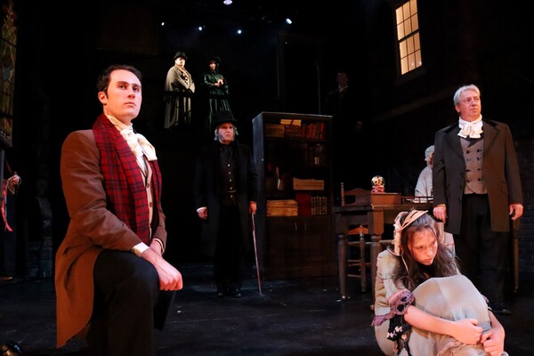 Photos: First Look at Theatre Three's A CHRISTMAS CAROL Image