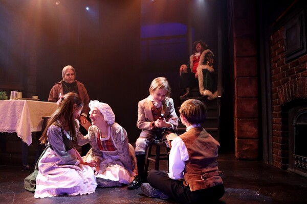 Photos: First Look at Theatre Three's A CHRISTMAS CAROL Image