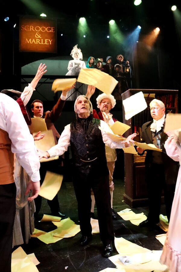 Photos: First Look at Theatre Three's A CHRISTMAS CAROL Image