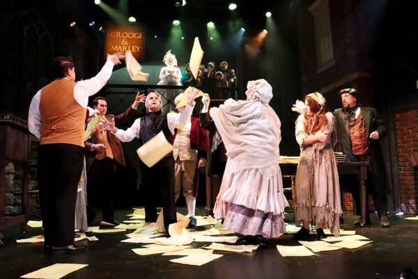 Photos: First Look at Theatre Three's A CHRISTMAS CAROL Image