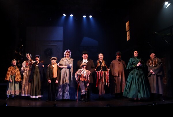 Photos: First Look at Theatre Three's A CHRISTMAS CAROL Image