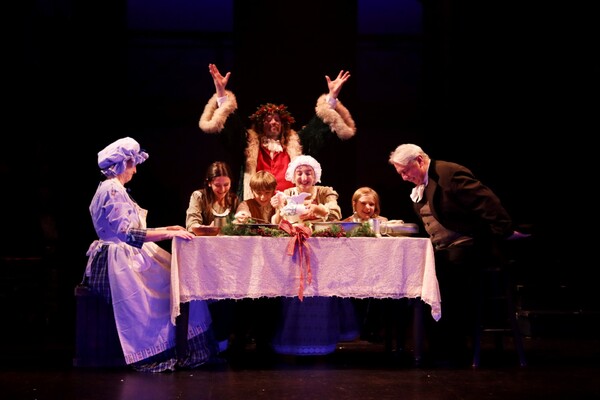 Photos: First Look at Theatre Three's A CHRISTMAS CAROL 