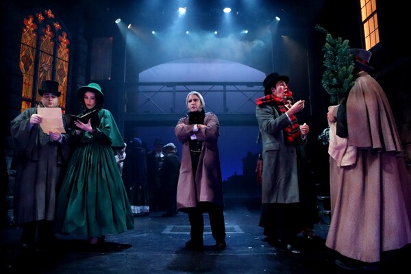 Photos: First Look at Theatre Three's A CHRISTMAS CAROL Image