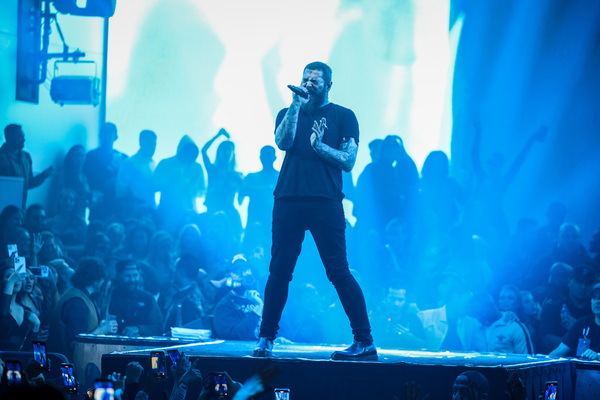 Photos: Post Malone Rocks Zouk Nightclub with Electric Performance Image