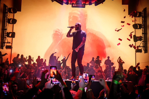 Photos: Post Malone Rocks Zouk Nightclub with Electric Performance Image