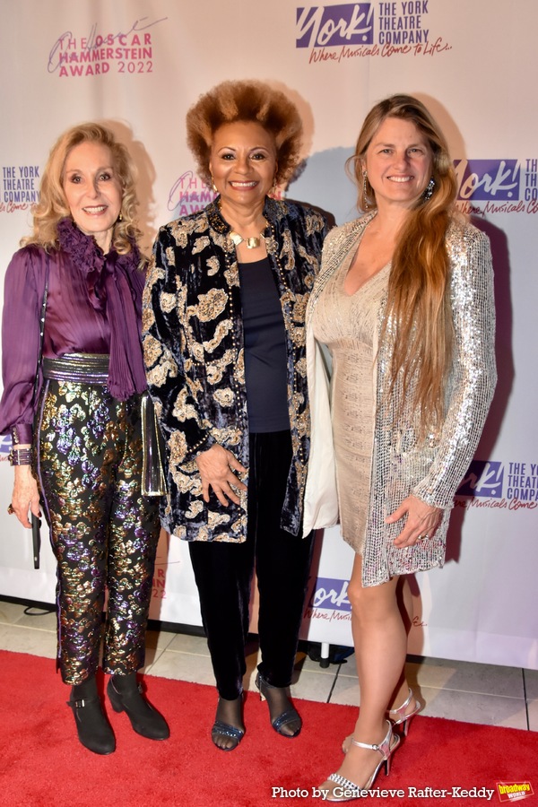 Sharleen Cooper Cohen, Leslie Uggams and Bonnie Cromley Photo
