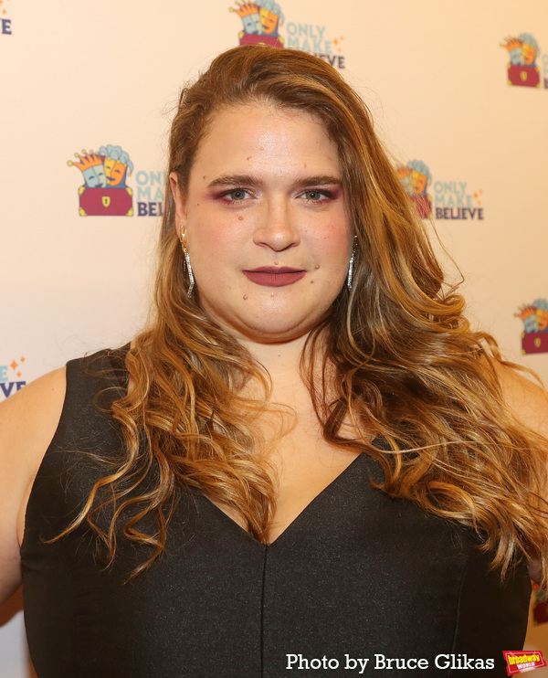 Photos: Stars Walk the Red Carpet at Only Make Believe BACK ON BROADWAY Gala Image