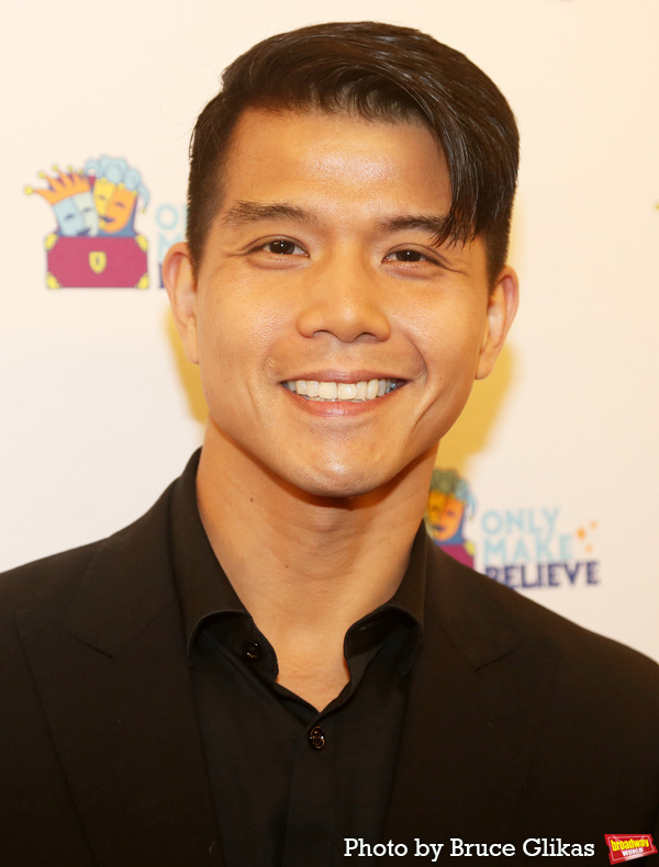 Photos: Stars Walk the Red Carpet at Only Make Believe BACK ON BROADWAY Gala Image
