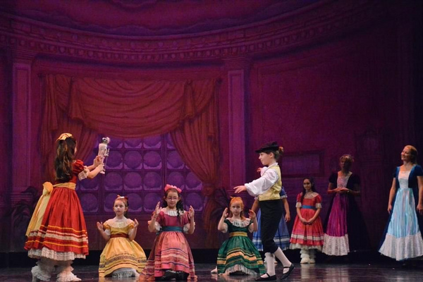 Photos: Manhattan Ballet School Presents THE NUTCRACKER SUITE Image