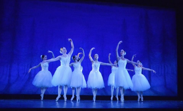 Photos: Manhattan Ballet School Presents THE NUTCRACKER SUITE Image