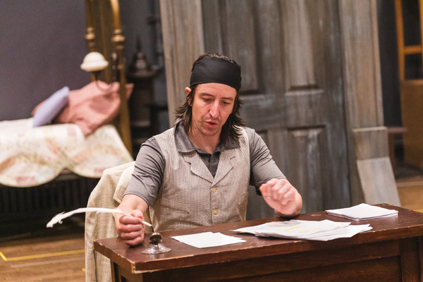 Photos: Behind the Scenes of Seattle Rep's MR. DICKENS AND HIS CAROL 