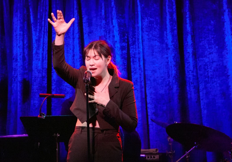 Review: THE LINEUP WITH SUSIE MOSHER at Birdland Theater Retains Its Sparkle After Four Years 