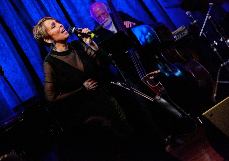 Review: THE LINEUP WITH SUSIE MOSHER at Birdland Theater Retains Its Sparkle After Four Years 