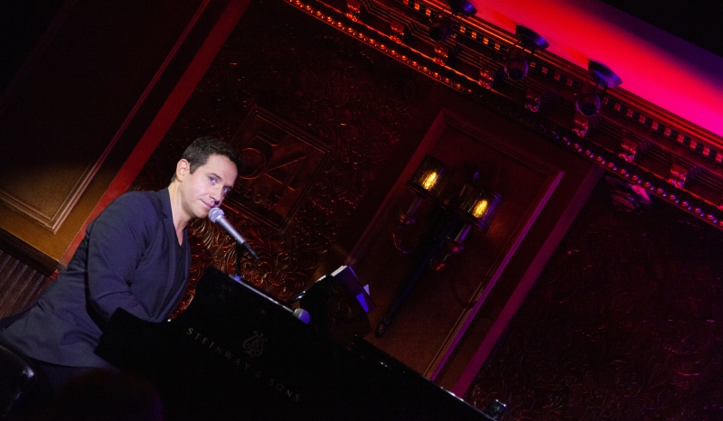 Review: SANTINO FONTANA Rises High To The Occasion At 54 Below Image