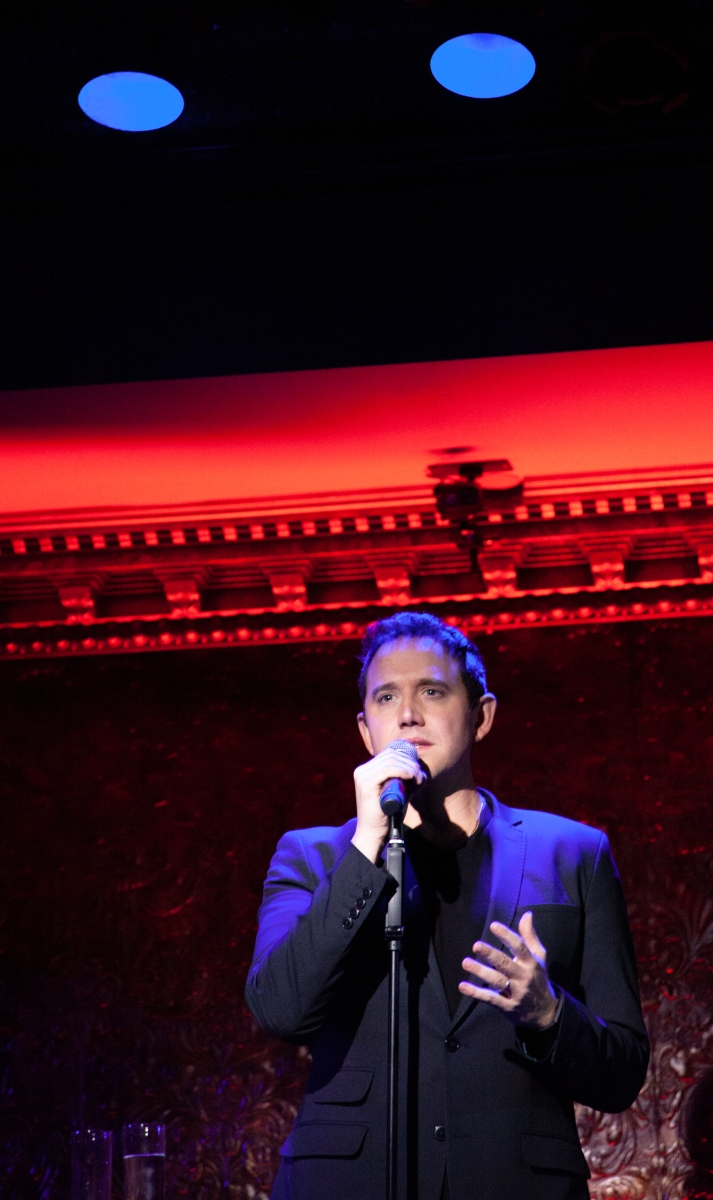 Review: SANTINO FONTANA Rises High To The Occasion At 54 Below  Image