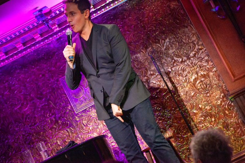 Review: SANTINO FONTANA Rises High To The Occasion At 54 Below Image