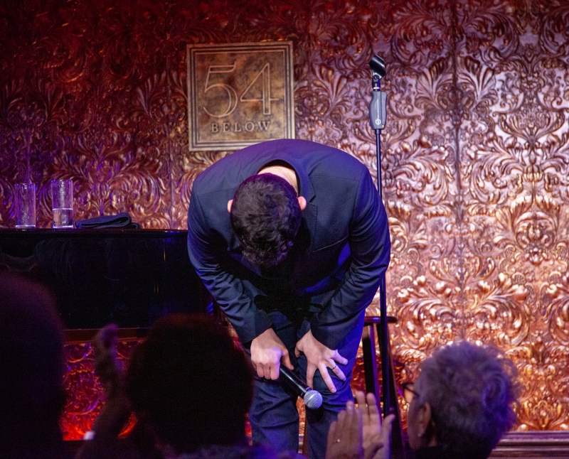 Review: SANTINO FONTANA Rises High To The Occasion At 54 Below  Image