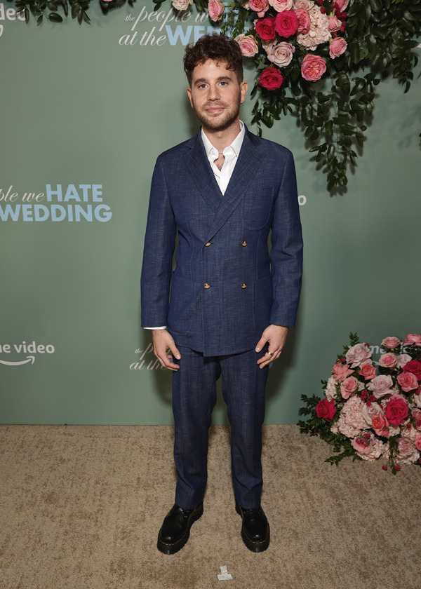 Photos: Ben Platt, Kristen Bell & More on THE PEOPLE WE HATE AT THE WEDDING Red Carpet 