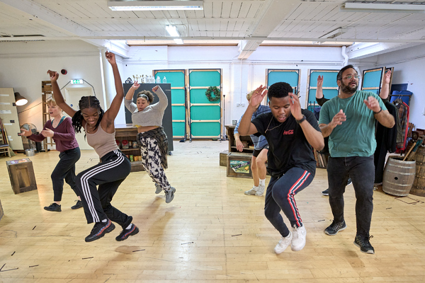 Photos: Inside Rehearsal For DOLLY PARTON'S SMOKY MOUNTAIN CHRISTMAS CAROL 