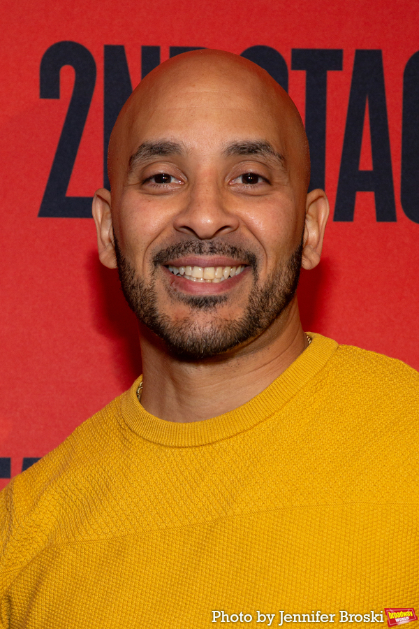 Photos: The Company of BETWEEN RIVERSIDE AND CRAZY Meets the Press! Image