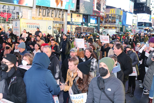 Photos & Video: Actors' Equity Members Rally in Times Square for a Fair Deal on Broadway Image
