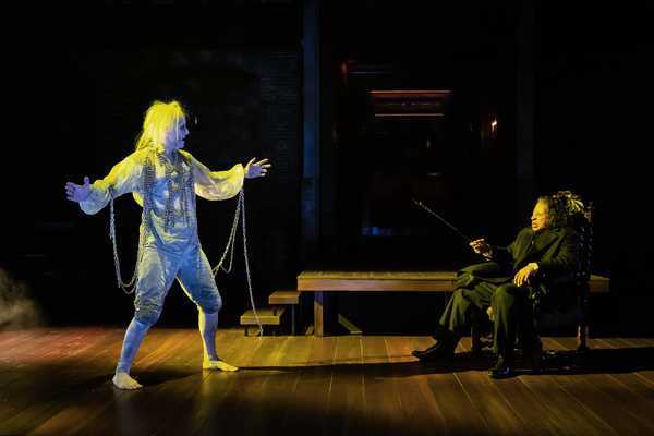 Photos: First Look at A CHRISTMAS CAROL at Alley Theatre Image