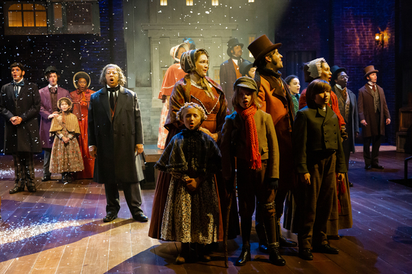 Photos: First Look at A CHRISTMAS CAROL at Alley Theatre 