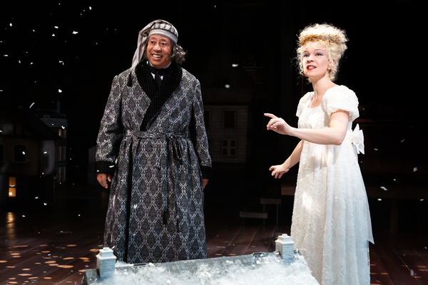 Photos: First Look at A CHRISTMAS CAROL at Alley Theatre Image