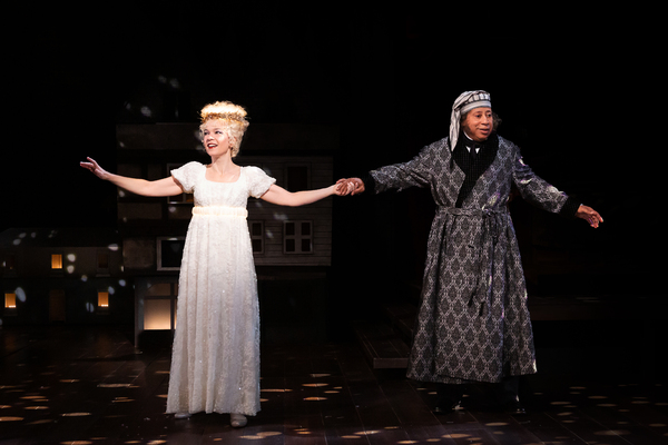 Photos: First Look at A CHRISTMAS CAROL at Alley Theatre Image