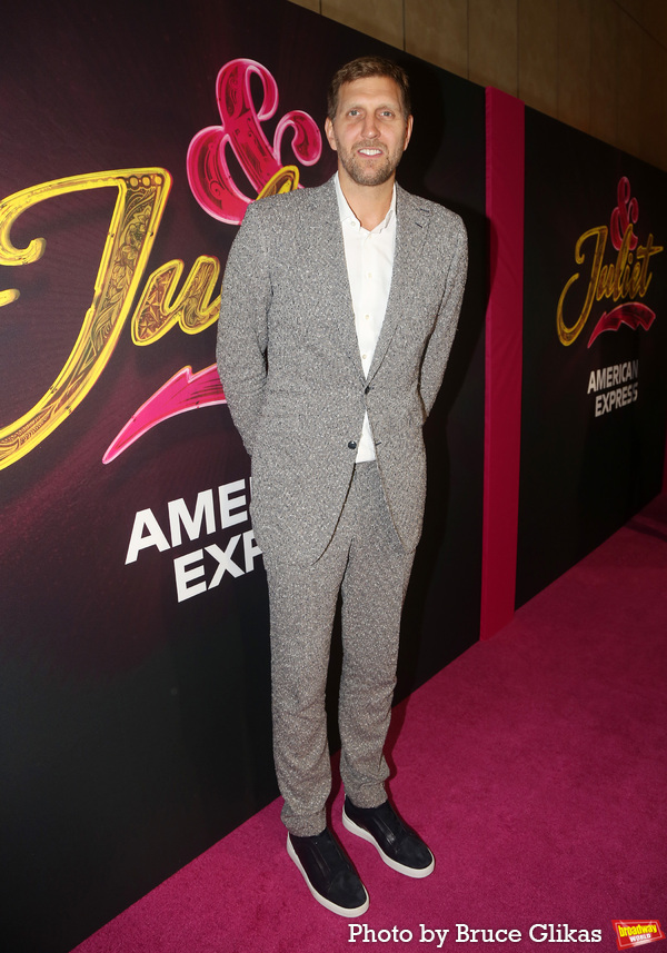 Photos: & JULIET Opening Night Brings Out Broadway And Pop Royalty! Image