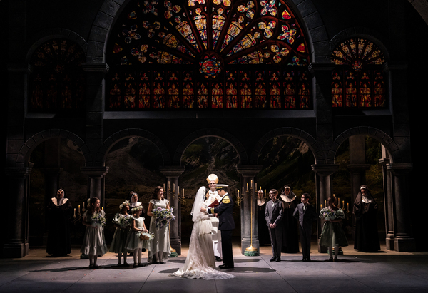 Photos: First Look at THE SOUND OF MUSIC at Paramount Theatre Image