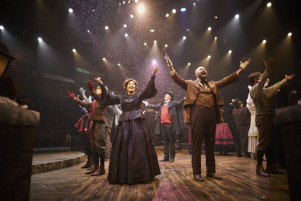 Photos: First Look at Hale Theatre's A CHRISTMAS CAROL 