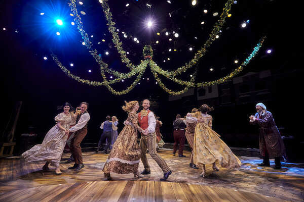 Photos: First Look at Hale Theatre's A CHRISTMAS CAROL 